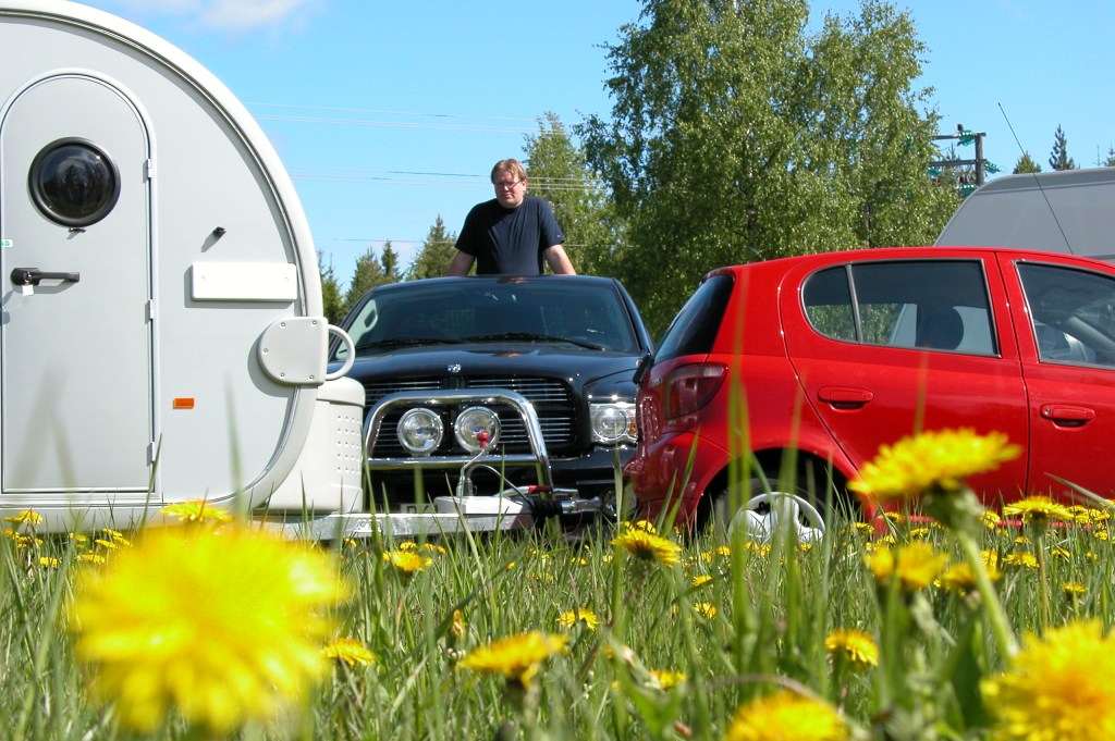 Min er større enn din – campingsak mai&nbsp;2004